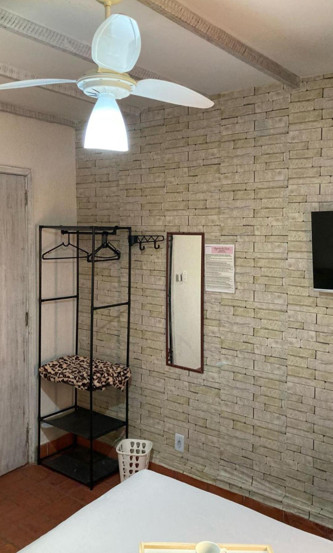 Homestay Com Ar A 500m Da Espaco Aconchego Do Gugu