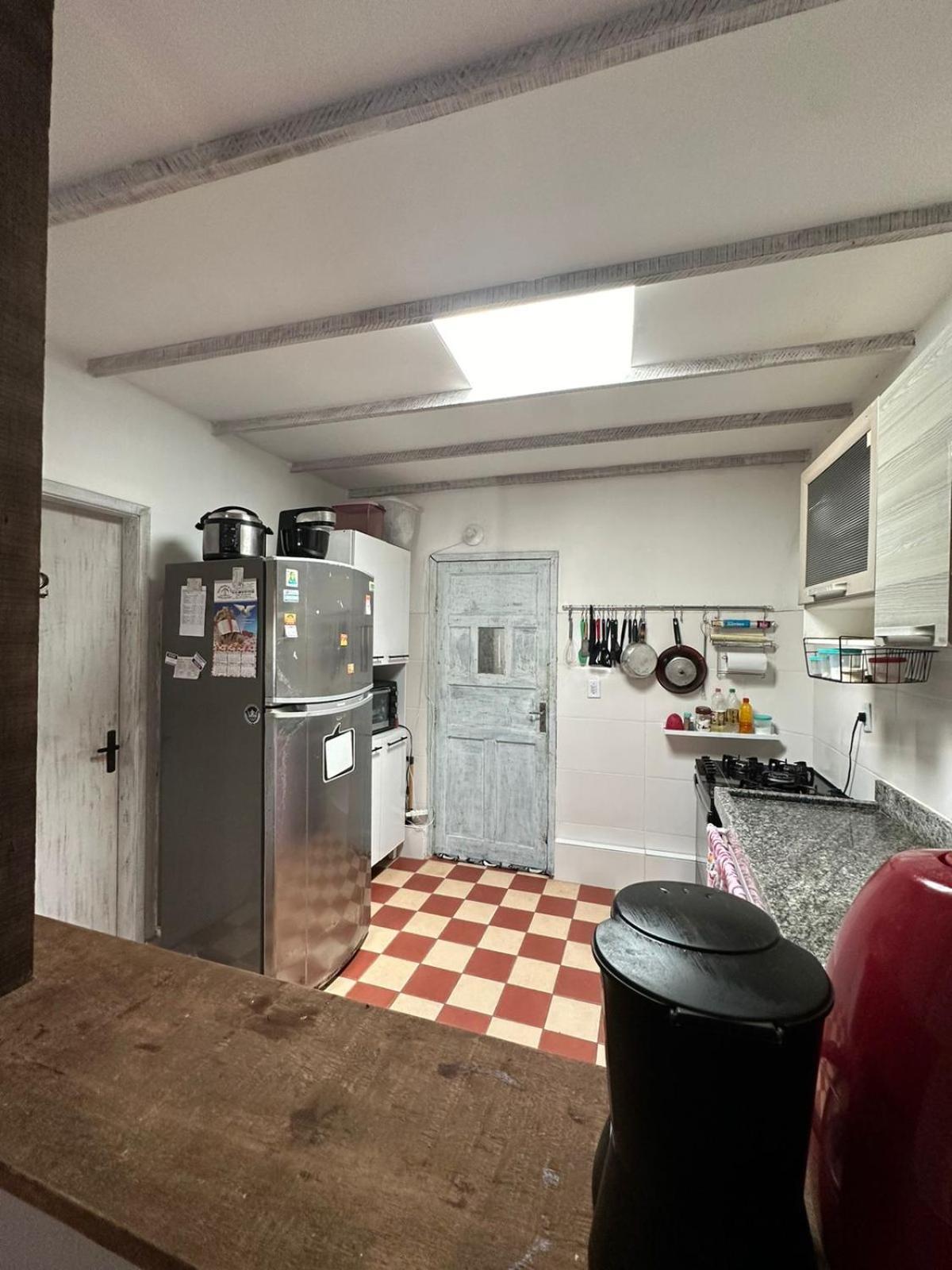 Com Ar A 500m Da Espaco Aconchego Do Gugu Habitación en casa particular *
